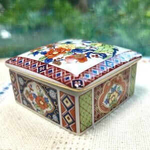 Vintage Japanese Porcelain Trinket Box with Bird & Floral Design